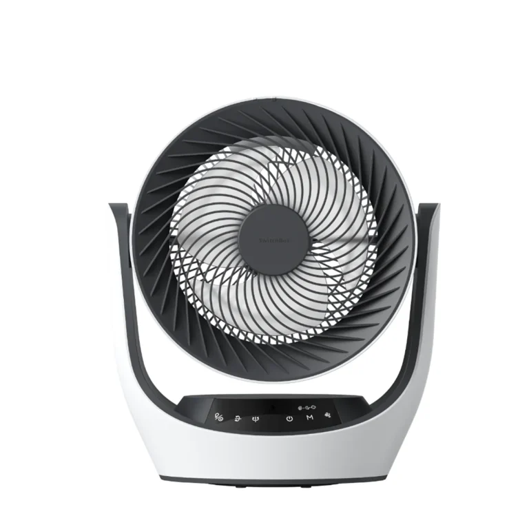 alt="Ventilador inteligente y silencioso SwitchBot Battery Circulator Fan, un modelo portátil con batería y diseño moderno en blanco y negro."
