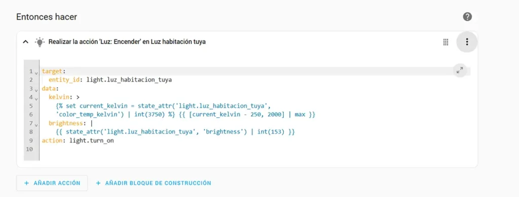 Código YAML para una automatización de Home Assistant que ajusta la temperatura de color (Kelvin) de una luz Tuya de forma gradual, usando una plantilla para hacer la luz más cálida.