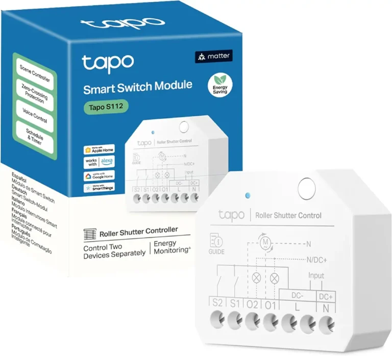 Imagen de producto del módulo de interruptor inteligente TP-Link Tapo S112 junto a su caja. El embalaje destaca su compatibilidad con Matter, Apple Home, Alexa y Google, y funciones como la monitorización de energía.
