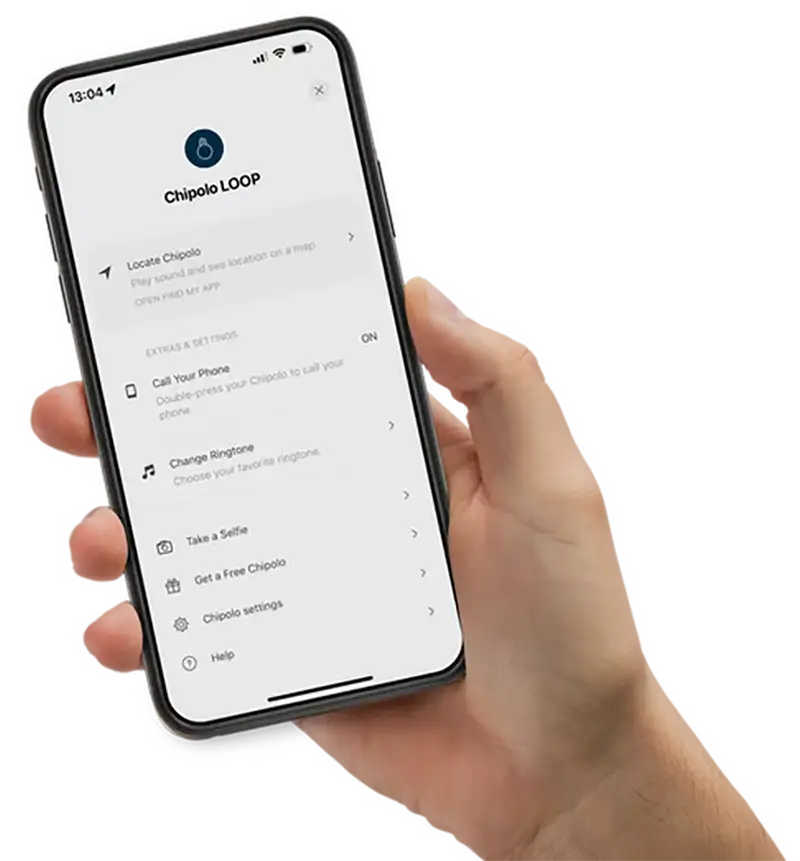 Interfaz de la aplicación complementaria de Chipolo en un iPhone, mostrando las funciones extra para el rastreador Chipolo Loop. Se destacan opciones como 'Llamar al Teléfono' y 'Cambiar Tono'