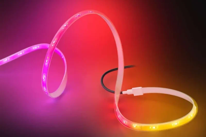 Philips Hue Outdoor Gradient Lightstrip: la primera tira LED exterior con efecto gradiente