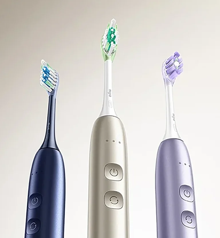 Portada con tres cepillos eléctricos Xiaomi Mijia en azul, dorado y lila