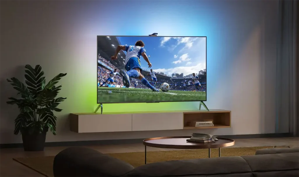 Sistema de retroiluminación Govee TV Backlight 3 Pro creando una experiencia inmersiva para ver deportes, sincronizando la luz ambiental con los colores de un partido de fútbol en la pantalla