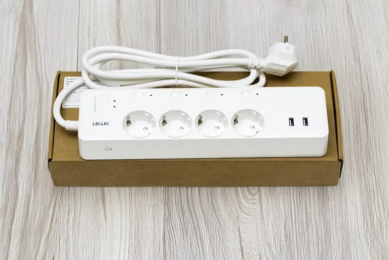 Regleta inteligente Lellki WP33 Zigbee 3.0 con 4 tomas y 2 USB