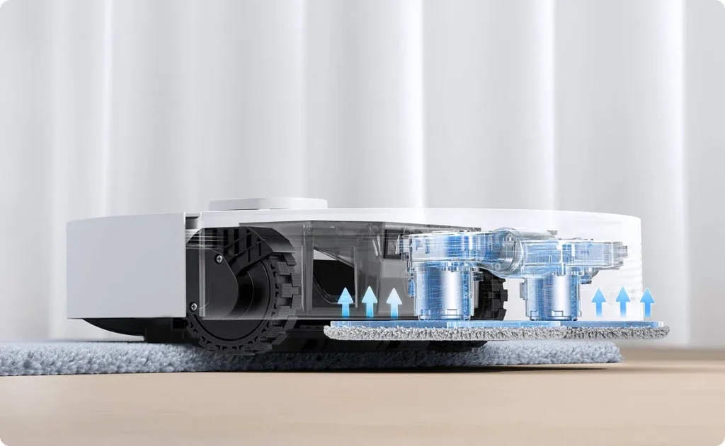 Ilustración técnica de la función de elevación automática de mopa del Mova E40 Ultra. Al pasar de un suelo duro a una alfombra, el robot usa su sistema de reconocimiento por ultrasonidos para elevar las mopas giratorias 10,5 mm, evitando así mojar el tejido.