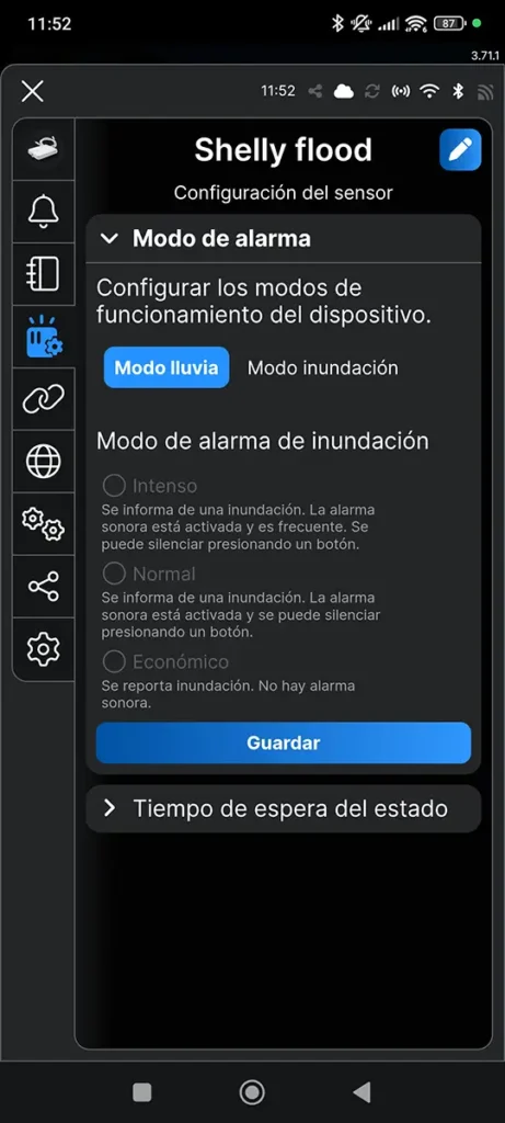 Panel de configuración de los modos de alarma del Shelly Flood Gen4 en la app Shelly Cloud. Se muestran las opciones para seleccionar entre 'Modo lluvia' (sin sirena) y 'Modo inundación', con sus perfiles de alarma Intenso, Normal y Económico, y el ajuste de retardo