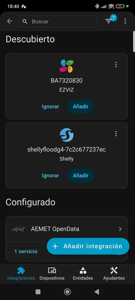 Proceso de integración del Shelly Flood Gen4 en Home Assistant: la pantalla de integraciones muestra el descubrimiento automático del sensor en la red local, listo para ser añadido con la integración oficial de Shelly.