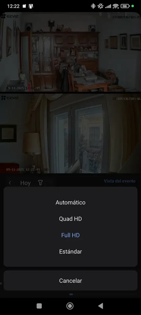 Cómo cambiar la resolución de vídeo en la app de Ezviz: menú con las opciones de calidad Quad HD y Full HD para la cámara Ezviz C7 Dual.