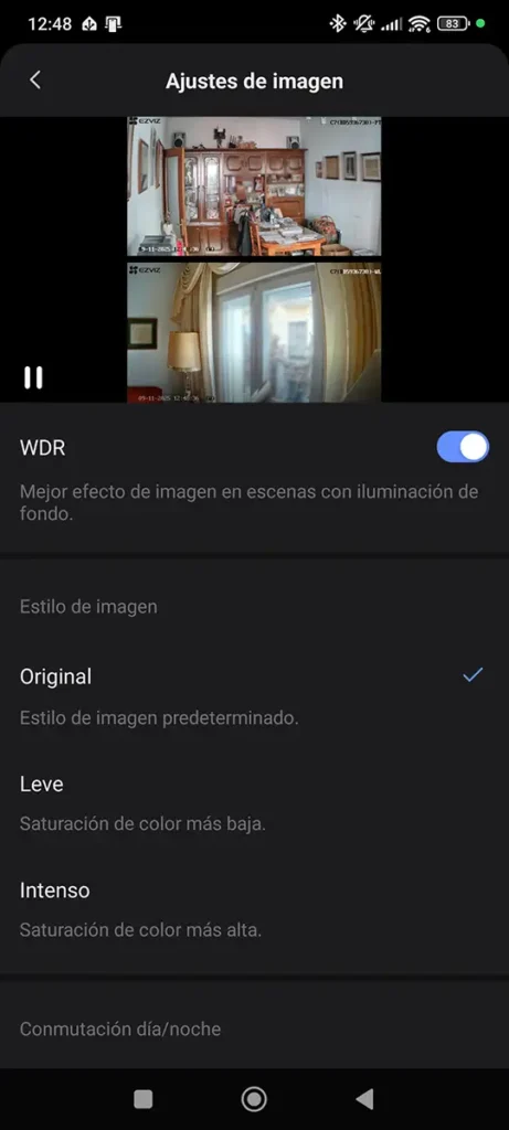 Menú de 'Ajustes de imagen' en la aplicación Ezviz para la cámara C7 Dual, mostrando la configuración para activar WDR y las opciones de 'Estilo de imagen' para cambiar la saturación de color.