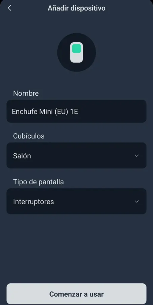 Pantalla de configuración del SwitchBot Plug Mini EU en la app SwitchBot: nombre del enchufe, ubicación (salón) y tipo de dispositivo