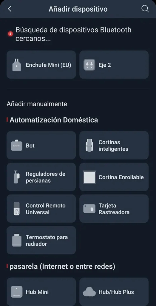 Búsqueda de dispositivos Bluetooth cercanos en la app SwitchBot para añadir el SwitchBot Plug Mini EU durante la instalación