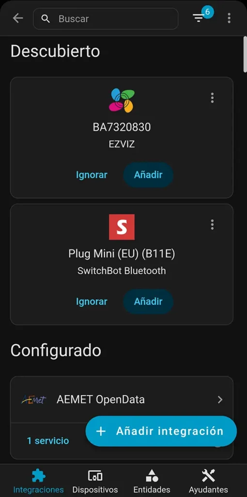 Home Assistant detectando el SwitchBot Plug Mini (EU) (B11E) por Bluetooth en el apartado de Integraciones, con opción de añadir el dispositivo