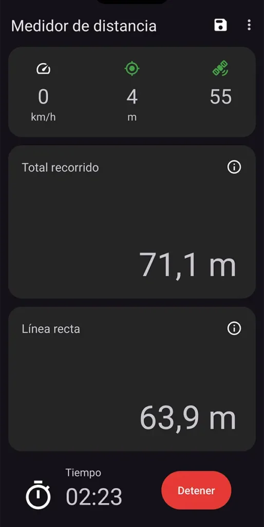 Captura de la app de medición de distancia usada en la prueba del Xiaomi Tag, con un recorrido total de 71,1 metros y 63,9 metros en línea recta.