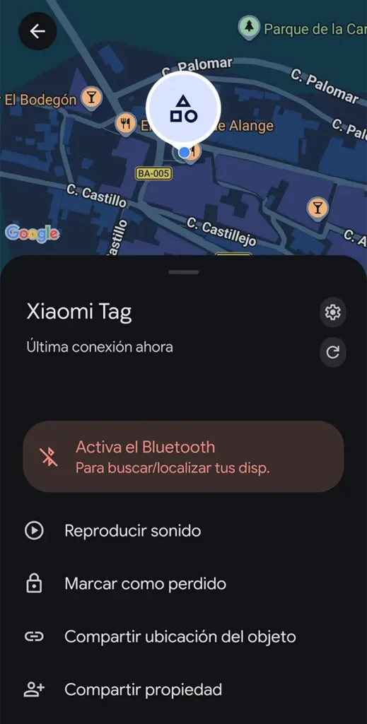 Pantalla de ubicación del Xiaomi Tag en la red Buscar de Google, con opciones para reproducir sonido, marcar como perdido y compartir ubicación.