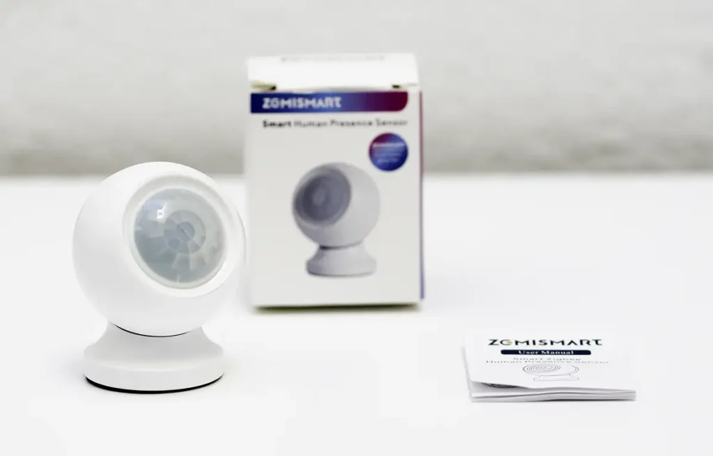 Unboxing del sensor de presencia Zigbee Zemismart ZPS-Z1 con su caja y manual de usuario