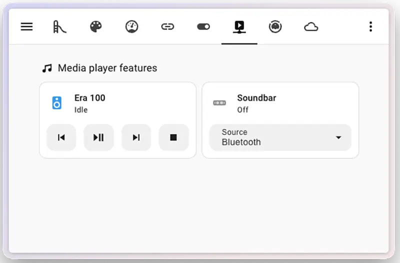 Tile card de Home Assistant 2026.5 mostrando nuevos controles para reproductores multimedia y selección de fuente Bluetooth