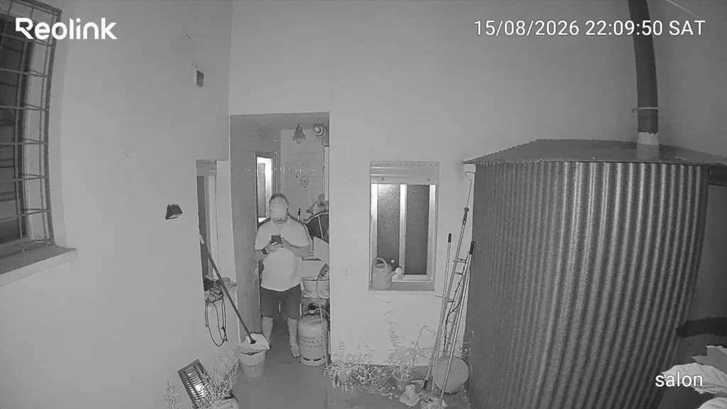 Prueba de visión nocturna por infrarrojos de la Reolink Argus MagiCam en interior