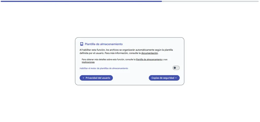 Pantalla del asistente de Immich para activar la plantilla de almacenamiento de archivos